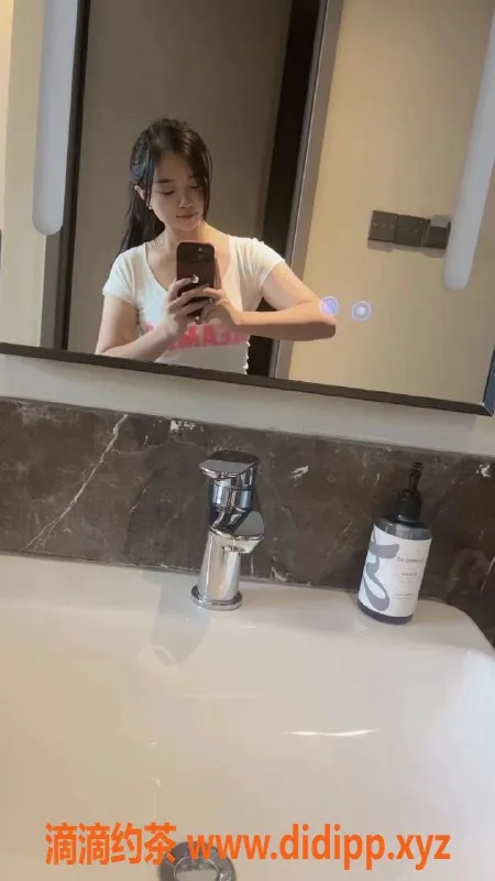 杭州楼凤资源信息,上城瑶瑶，身高162，B罩杯，服务多样，夜宵2500