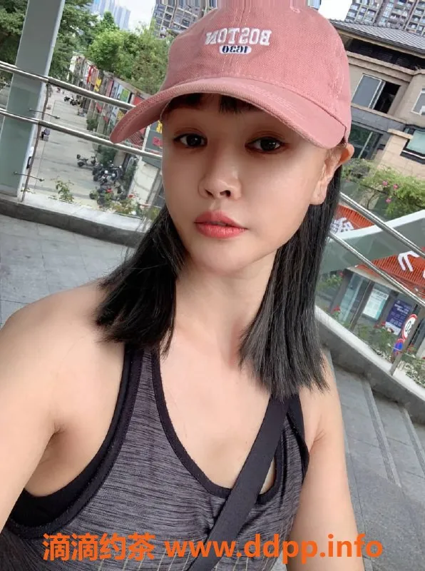 深圳楼凤资源信息,龙华琳达，身材火辣，34C，私密服务