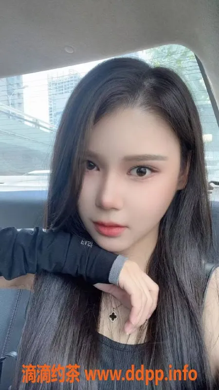 福州楼凤资源信息,闽侯希月20岁，身高168，三件套仅需600元