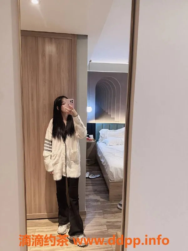 广州楼凤-番禺颖儿 22岁 163cm 48kg 34B 700元40分钟