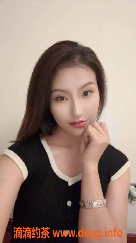 深圳楼凤-罗湖艺名允儿 21岁模特 176cm 55kg C罩杯