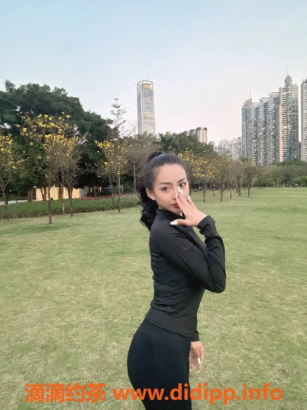 广州楼凤-天河娜若依，23岁，168cm，48kg，36C，热情体验