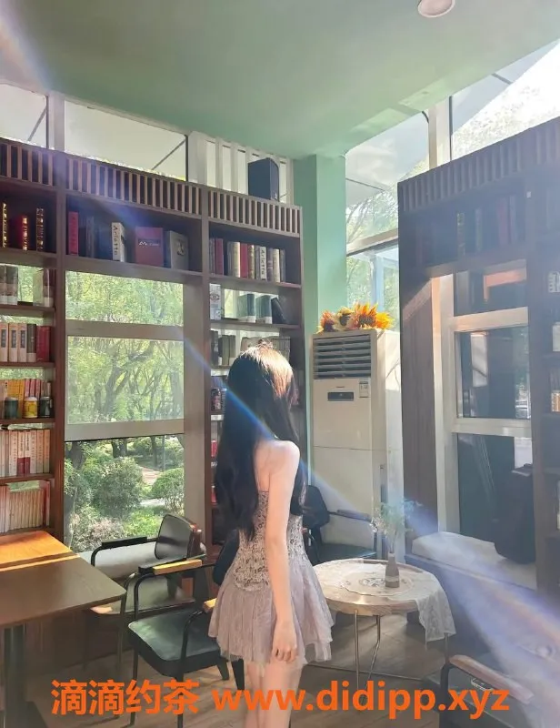 广州楼凤资源信息,荔湾区琪琪，163cm，87斤，甜美嫩妹服务