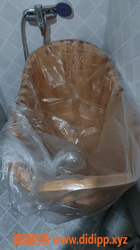 北京抓龙筋-丰台草桥娜娜 165cm 55kg 胸36B 精品SPA体验