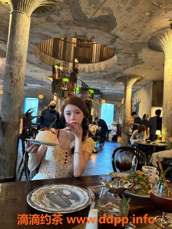 杭州楼凤资源信息,萧山甜美妮佳，身高162，价格亲民，服务多样