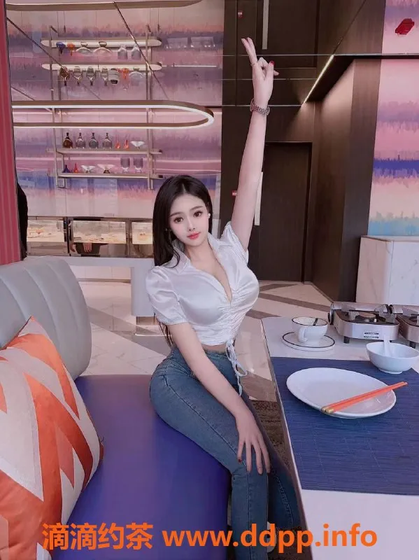 深圳楼凤-龙岗坂田美女，21岁，168cm，48kg，36D，1200元起