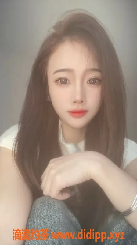 广州楼凤资源信息,黄埔灵儿 23岁 160cm 45kg 胸34B 御姐调情服务