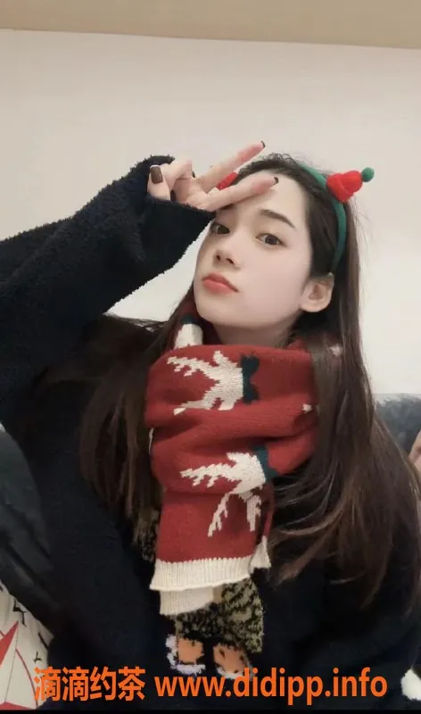 广州楼凤-黄埔童童 19岁165cm 48kg 36D激情服务