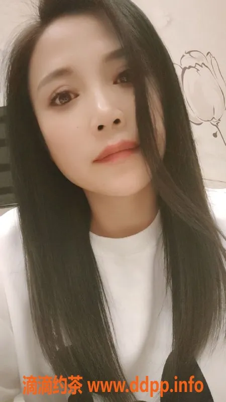 广州楼凤-海珠区琳琳29岁，162cm，47kg，34B陪浴服务