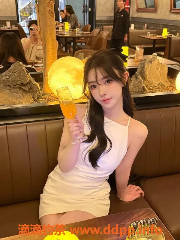 广州楼凤-天河洛洛，魅力值爆表的小姐姐