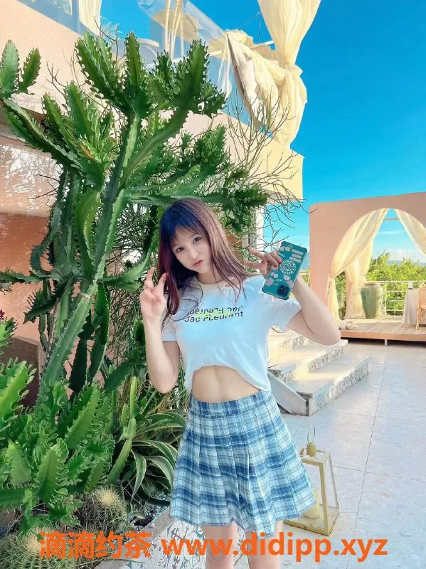 广州楼凤-海珠区夏夏，163cm温柔妹子，800元体验多样服务