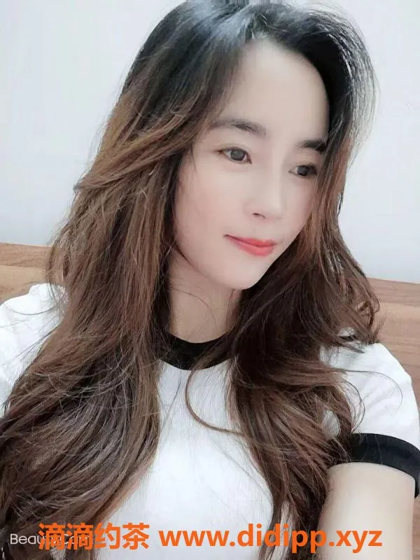 深圳楼凤-深圳龙华28岁珊珊，165cm，38D，300元快餐