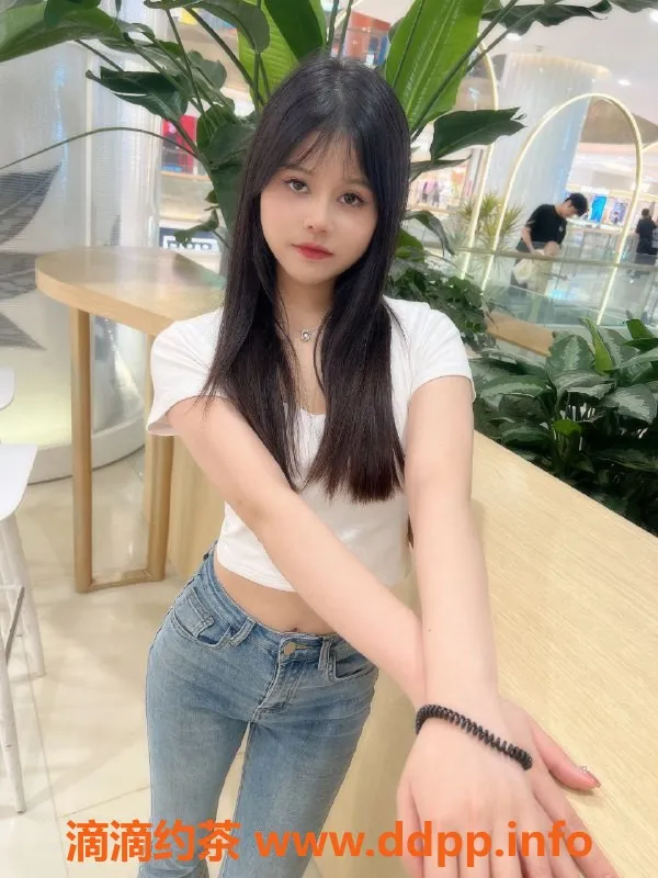 深圳楼凤资源信息,龙岗敏敏 22岁 164cm 46kg 性感服务来袭