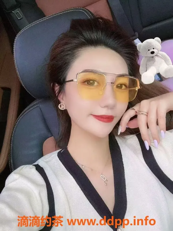 武汉上门服务-武汉25岁新人，166高胸C，服务超棒！