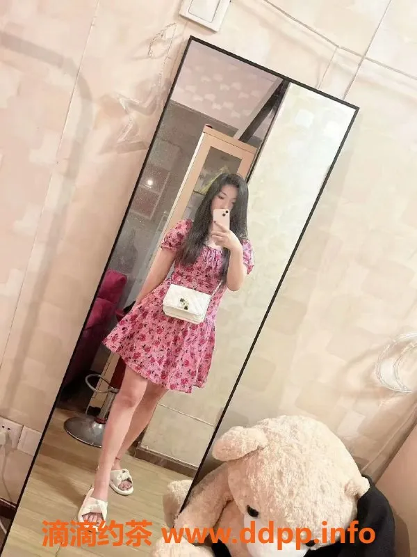 武汉上门服务-汉口小万茜，160cm 49kg 36D，激情服务