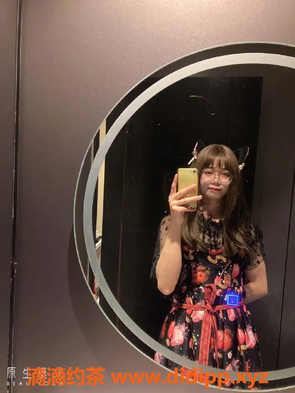 重庆楼凤-伪娘仙仙来袭，价格公道，服务一流！