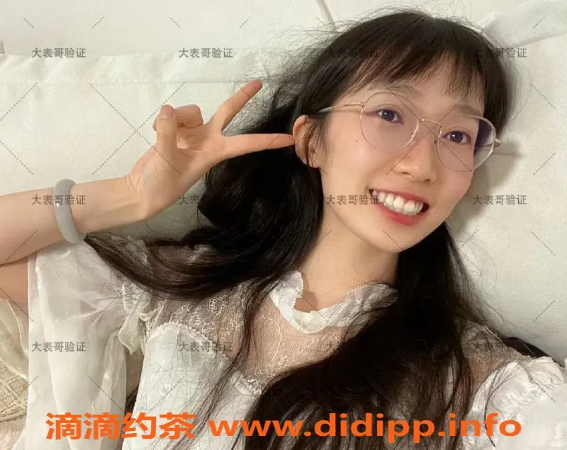 宁波楼凤-宁波98年美术老师诗诗，身高168cm，服务多样