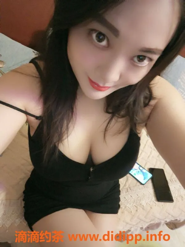 昆明楼凤资源信息,盘龙区少妇矫情，胸大优质服务，仅需7p起