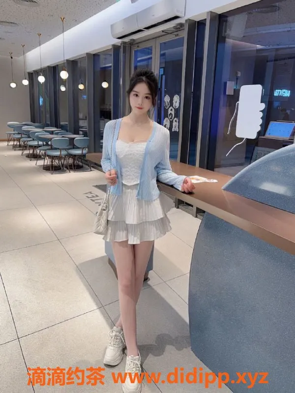 广州上门服务-广州铃铃，20岁170cm白皙美女，热情服务加分！