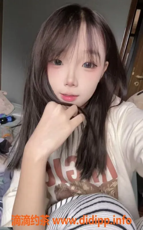 福州楼凤-福州72号萝莉上门服务，163，85.B，69学妹