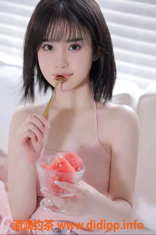 福州楼凤-福州台江74号艺人推荐，身高165-166，20岁