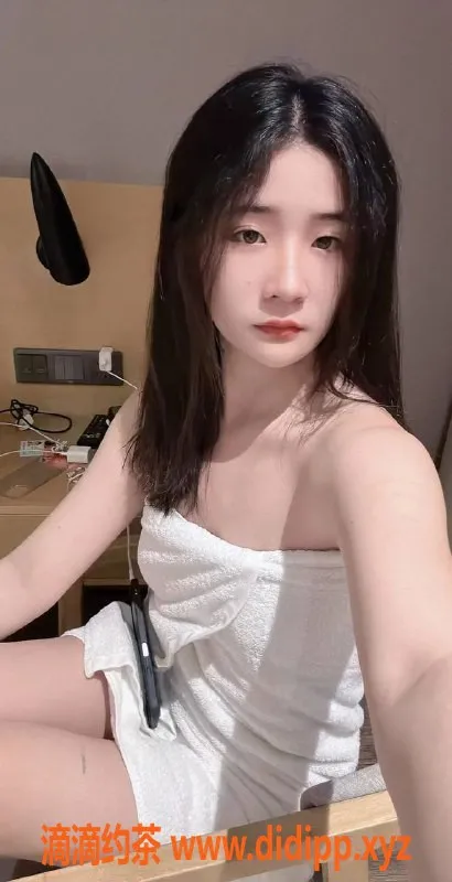 广州楼凤-18岁琪琪，166cm，49斤，激情服务任你享受