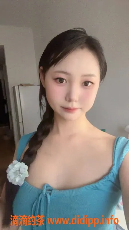 武汉楼凤-洪山区安玥20岁嫩妹 细腰B➕ 性感服务