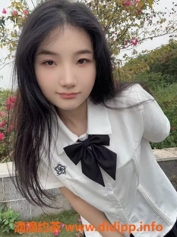 深圳楼凤-光明 157CM 44KG 34B 外出服务可用