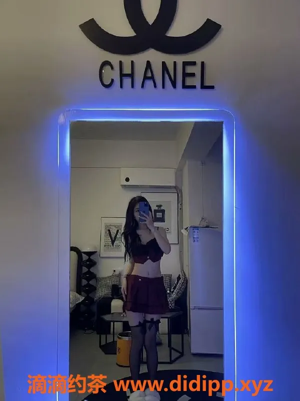 武汉上门服务资源信息,洪山区小熙熙，19岁165cm身材火辣