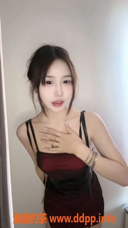 深圳楼凤资源信息,龙岗坂田18岁34C美少女，身高168体重45，服务多样