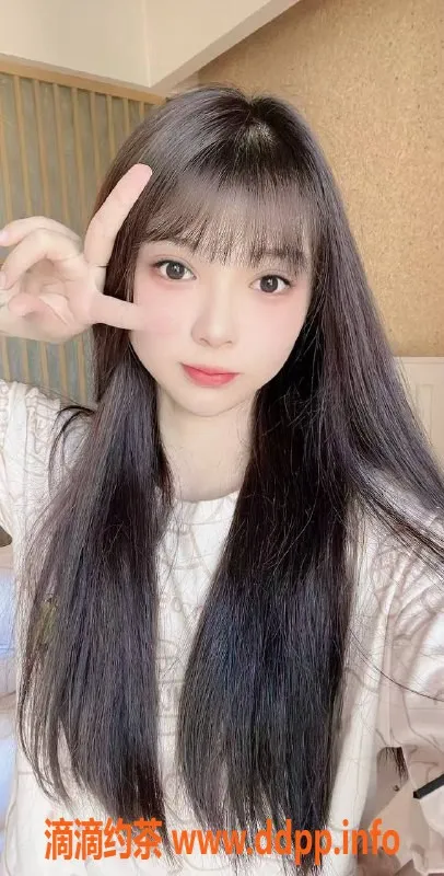 杭州楼凤-小可172cm雪白肌肤，45kg甜美陪浴服务