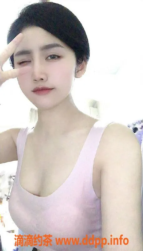 深圳楼凤-深圳龙华22岁美眉，身高165，46kg，服务热情