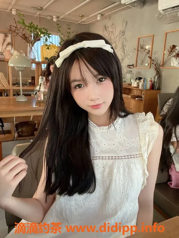 深圳楼凤资源信息,深圳南山兼职小姐，172净高，F罩杯，课费2500