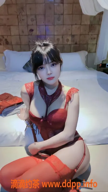 深圳楼凤-龙岗坂田美女，23岁，34D，极致服务体验