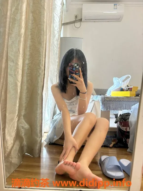 武汉楼凤-汉阳区18岁橙橙，小🍊亲密服务，超划算！