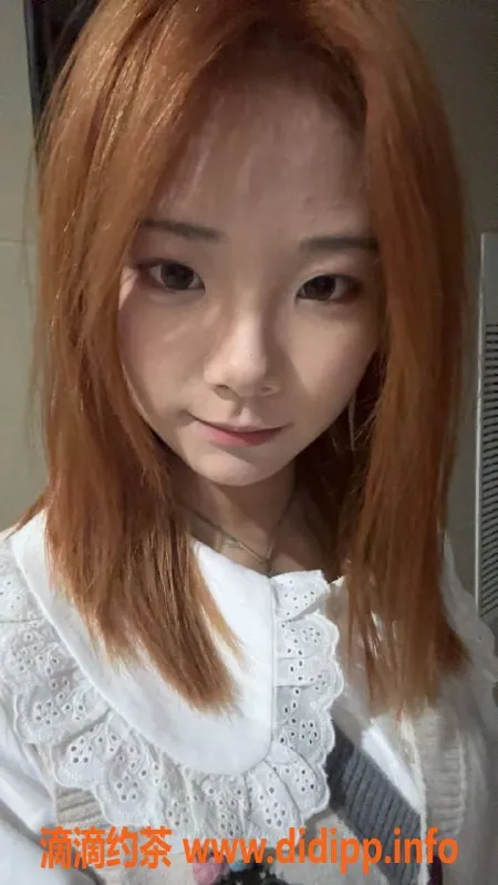 武汉楼凤资源信息,汉阳区18岁橙橙，小🍊亲密服务，超划算！