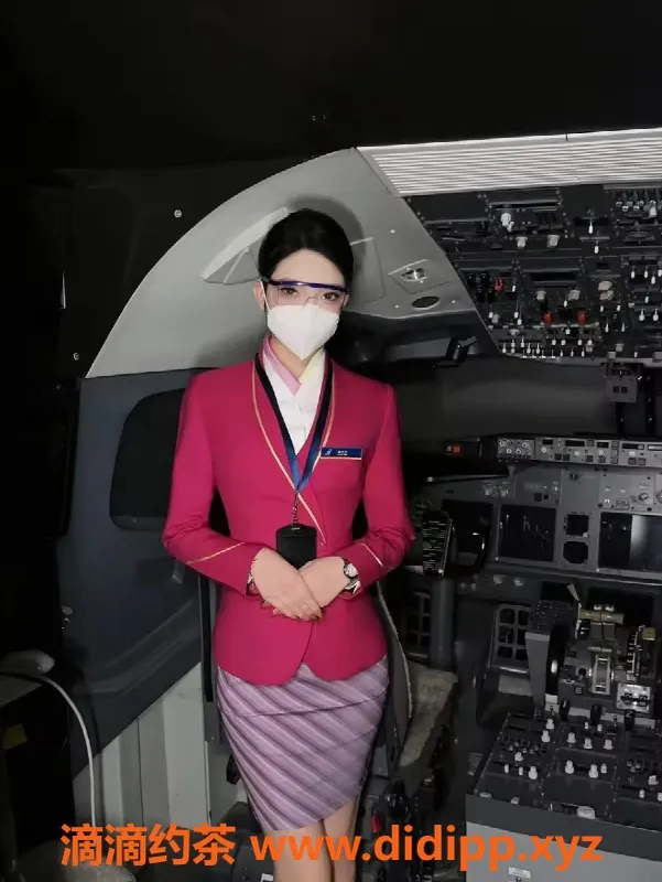 福州楼凤-福州薇薇，22岁南航空姐，温柔体贴