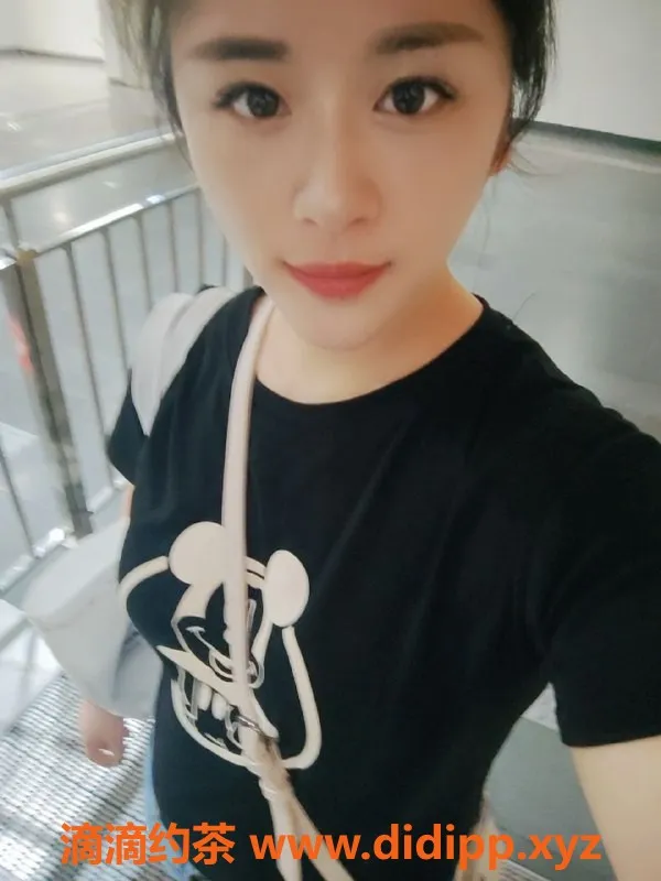 北京楼凤-朝阳双井妮宝，165cm、50kg，26岁专业服务