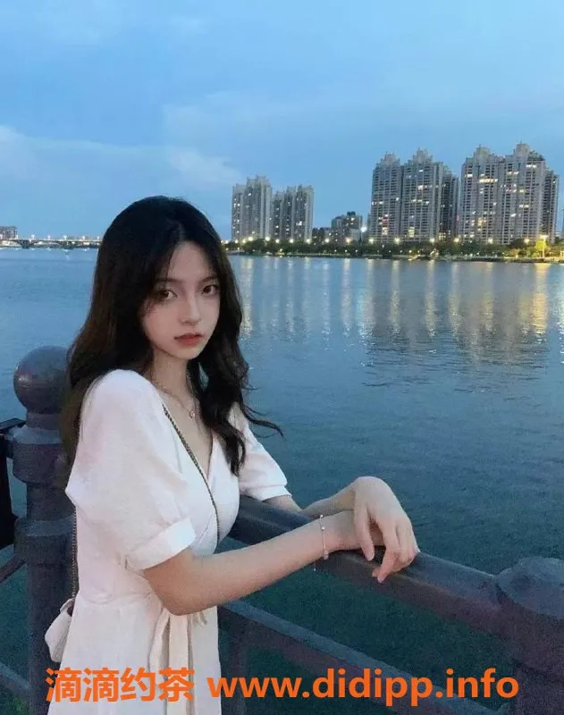 福州楼凤资源信息,福州仓山萝莉玲玲，18岁身高165