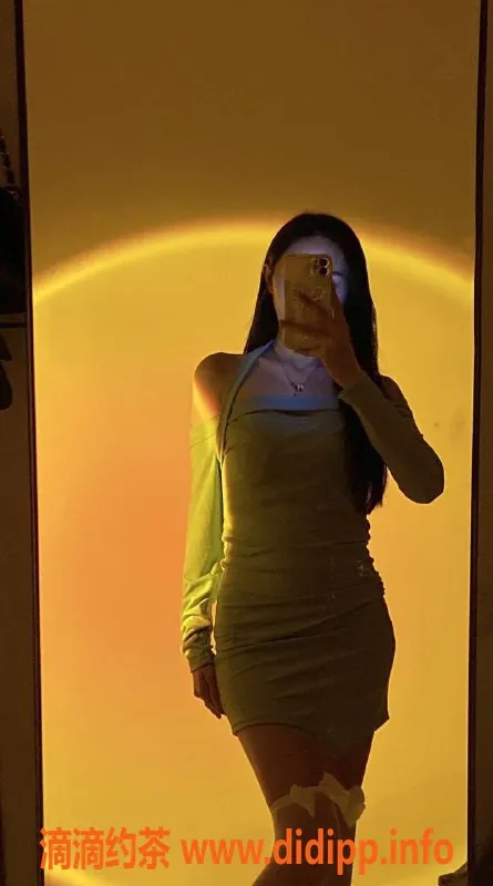 深圳楼凤-深圳龙华可欣，163cm，43kg，1200元40分钟