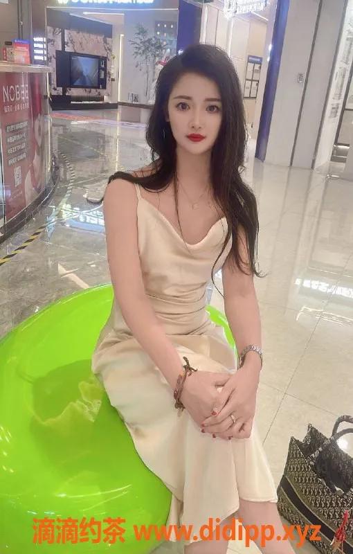 广州楼凤-广州小杨幂，500起，胸推口爆超赞