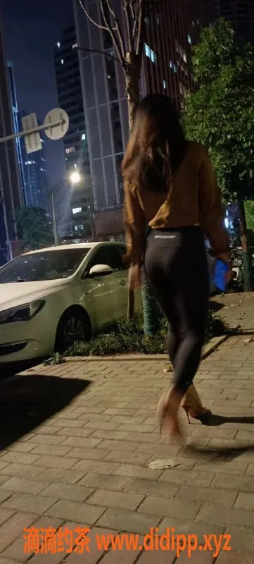 成都楼凤-锦橙｜成华区少妇，火车东站欢迎你