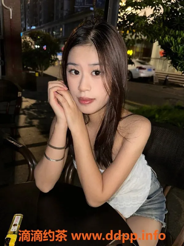 广州楼凤-广州天河安安，600元鸳鸯浴，水中箫体验