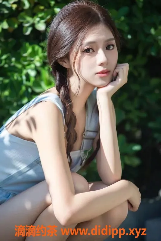 上海楼凤-普陀嫩妹姿姿，164CM，45KG，1400元起