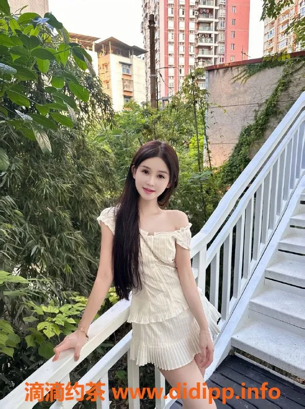 深圳楼凤资源信息,龙华萝莉纯原装，160cm 40kg C罩杯