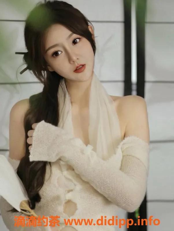 深圳楼凤-龙华苏菲，168身高，98斤，激情服务尽享