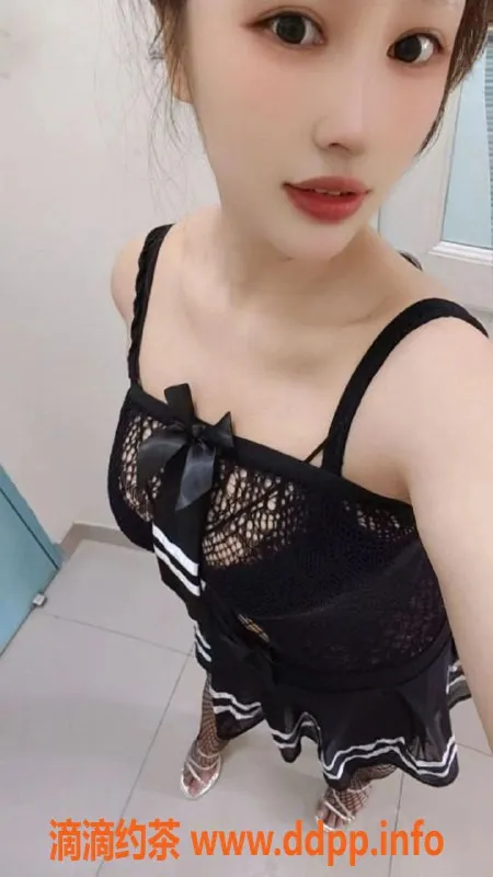 深圳楼凤-龙华优优老师，160 51 38C 御姐护士服务