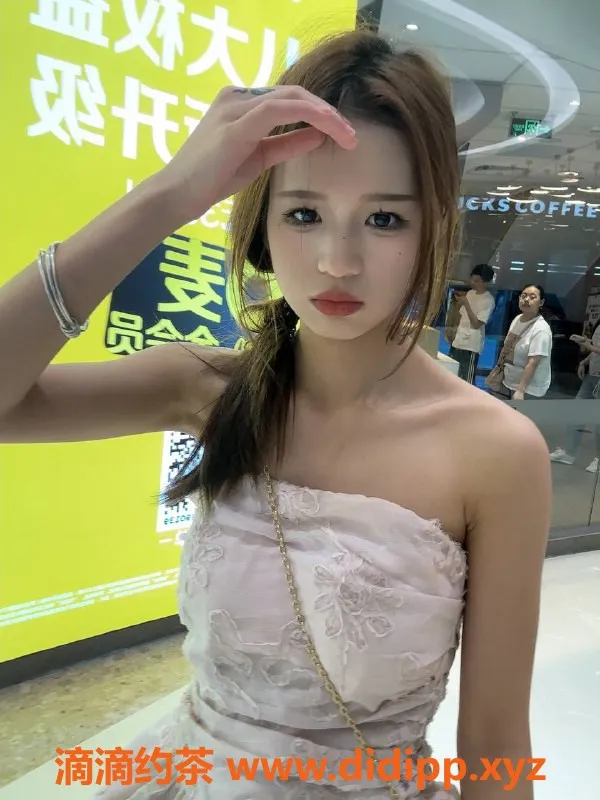 广州楼凤-广州芒果，600元享鸳鸯浴与69式服务