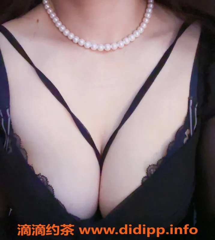 成都楼凤-成华区希希-大胸服务，车费超划算