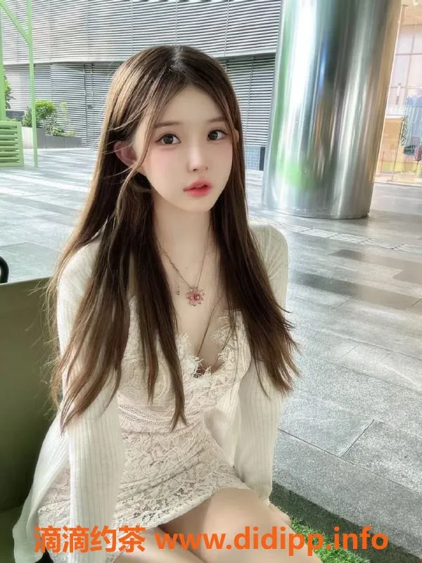 上海楼凤-徐汇小橙子：164身高 性感胸D 价格1300p起